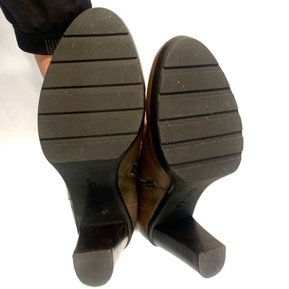 Aquatalia Pop Canyon Calf Leather Bootie with Fur - Picture 6 of 6